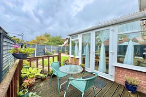 Decking Area- click for photo gallery